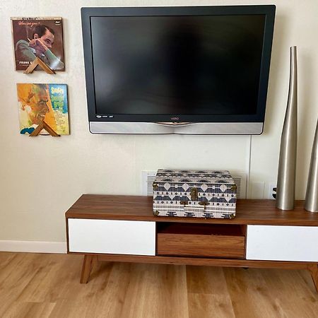 Twin Palms Desert Getaway - Jacuzzi, Fire Pit, Meditation Room & More Joshua Tree Extérieur photo