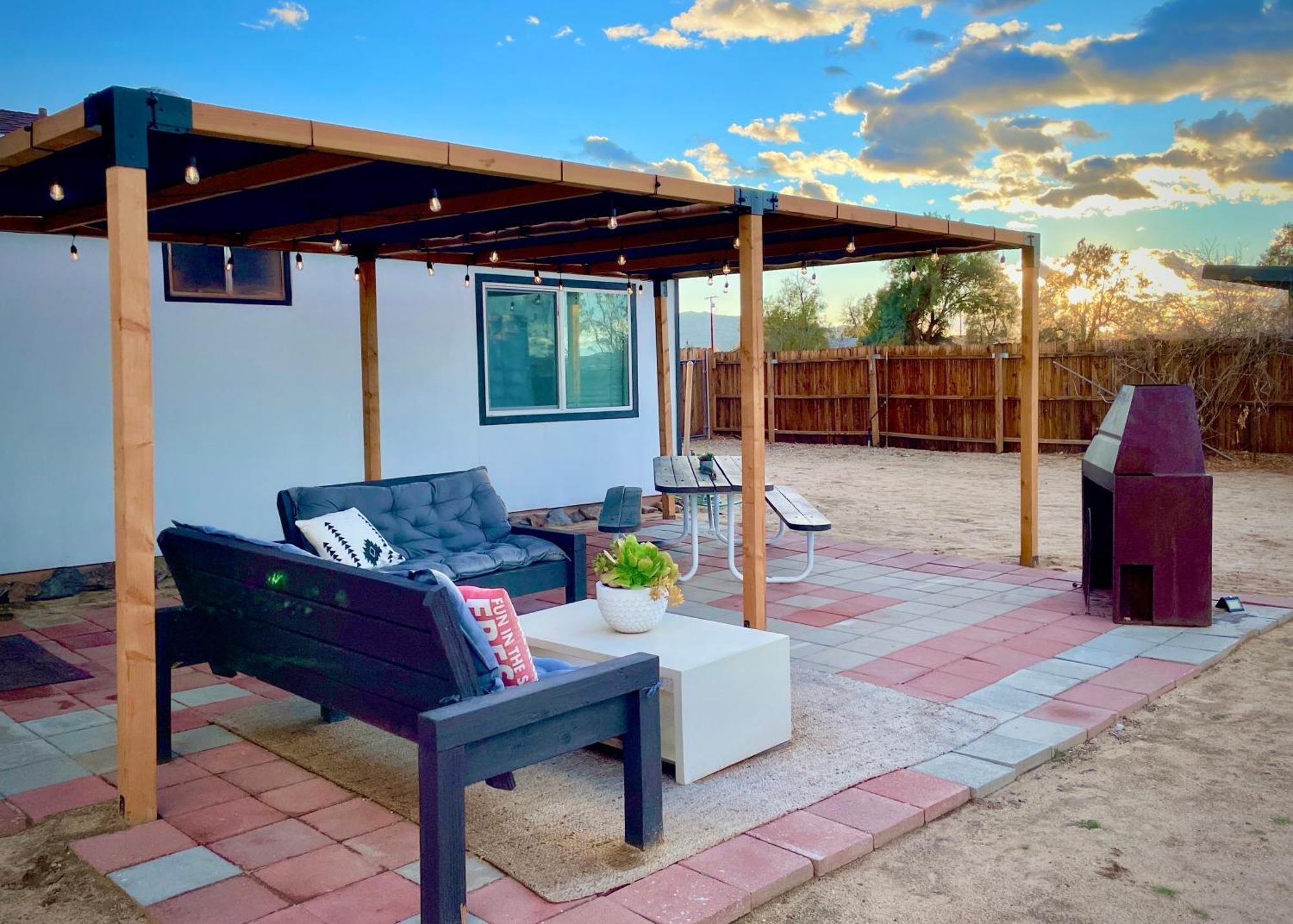 Twin Palms Desert Getaway - Jacuzzi, Fire Pit, Meditation Room & More Joshua Tree Extérieur photo