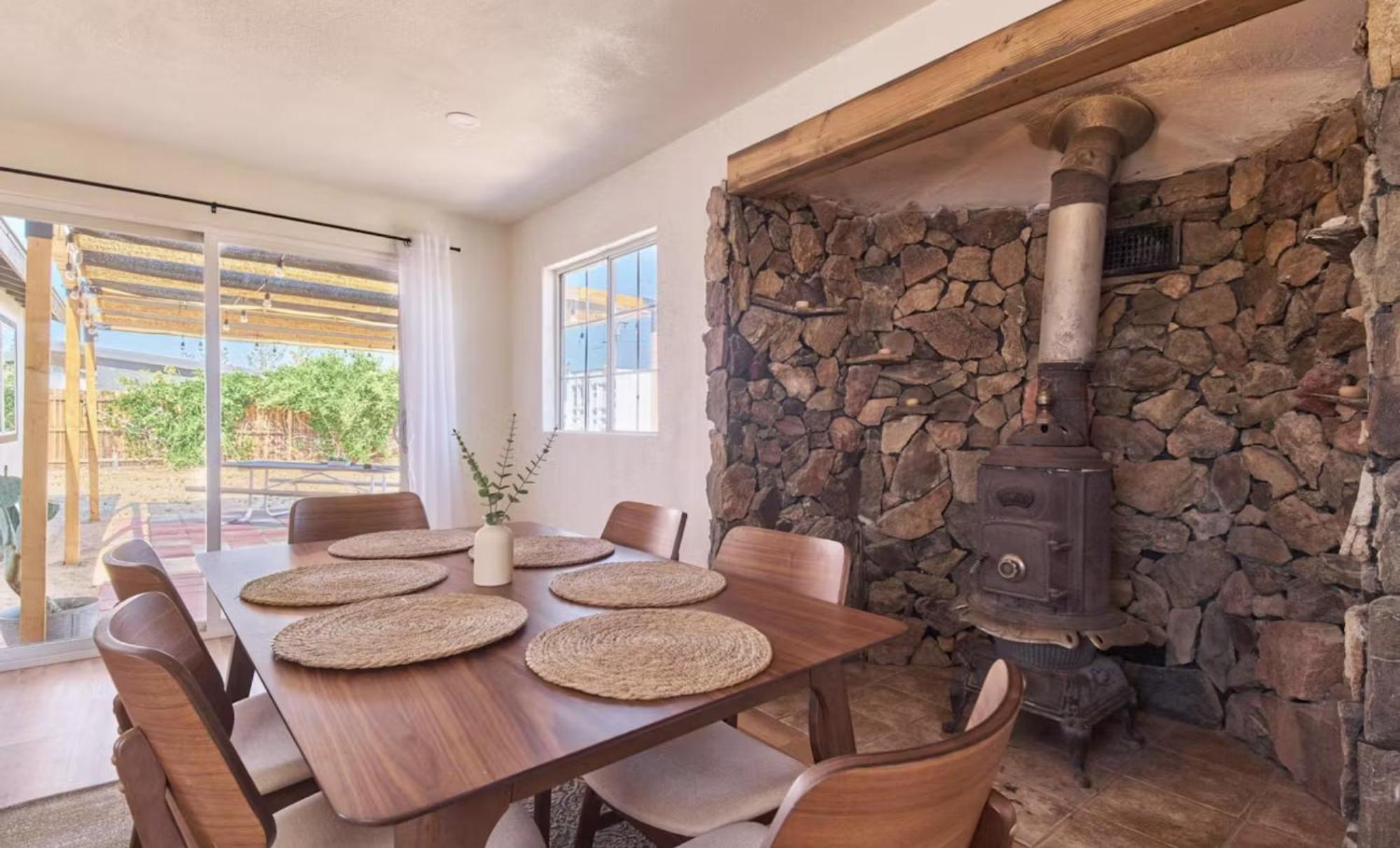 Twin Palms Desert Getaway - Jacuzzi, Fire Pit, Meditation Room & More Joshua Tree Extérieur photo